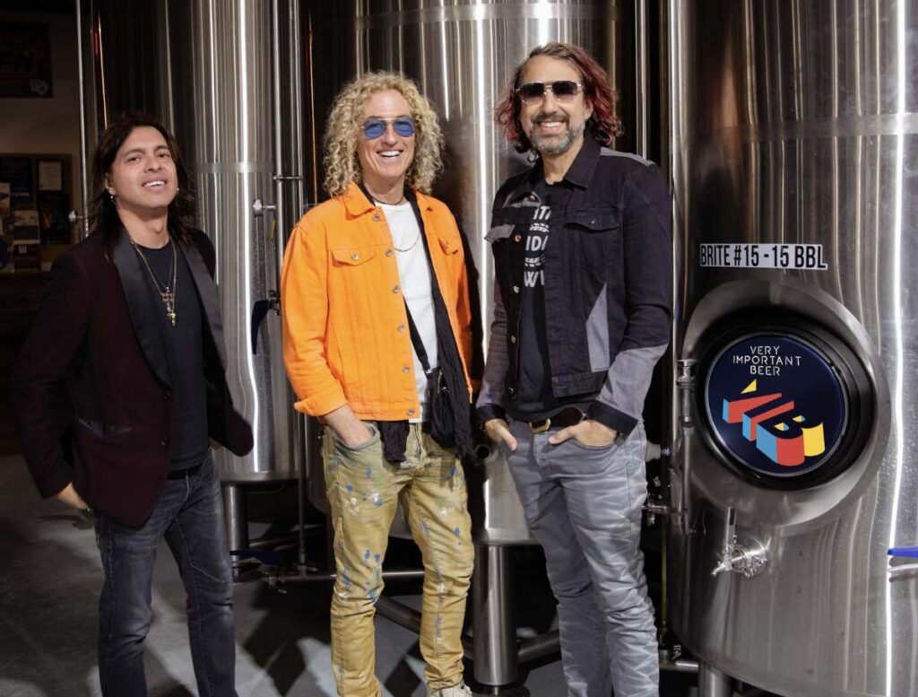 VIB Acoustic with Foreigner Members 3 etix VIB 213691735536983
